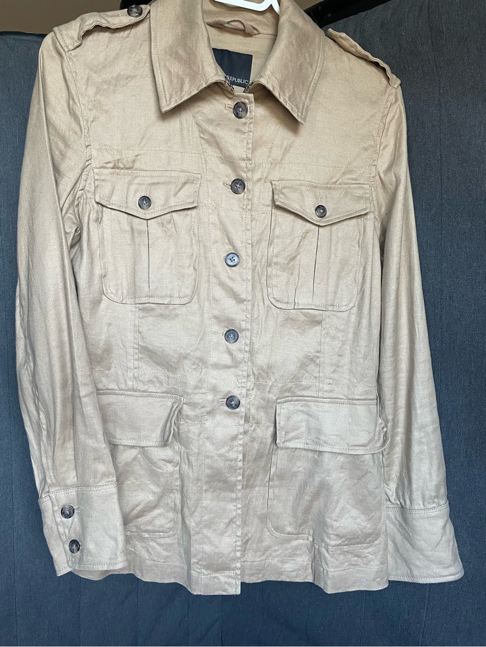 Banana Republic women’s linen blend lightweight tan utility style jacket